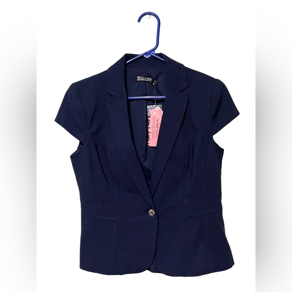 NWT.  NY&C / 7th Ave - Navy One-Button Short-Sleeve Jacket - All Season Stretch